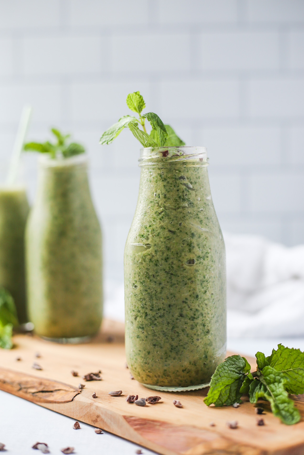 Mint Matcha Smoothie - Amira's Pantry